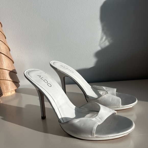 GUC ALDO, Sz 39, white sandal - Picture 1 of 6